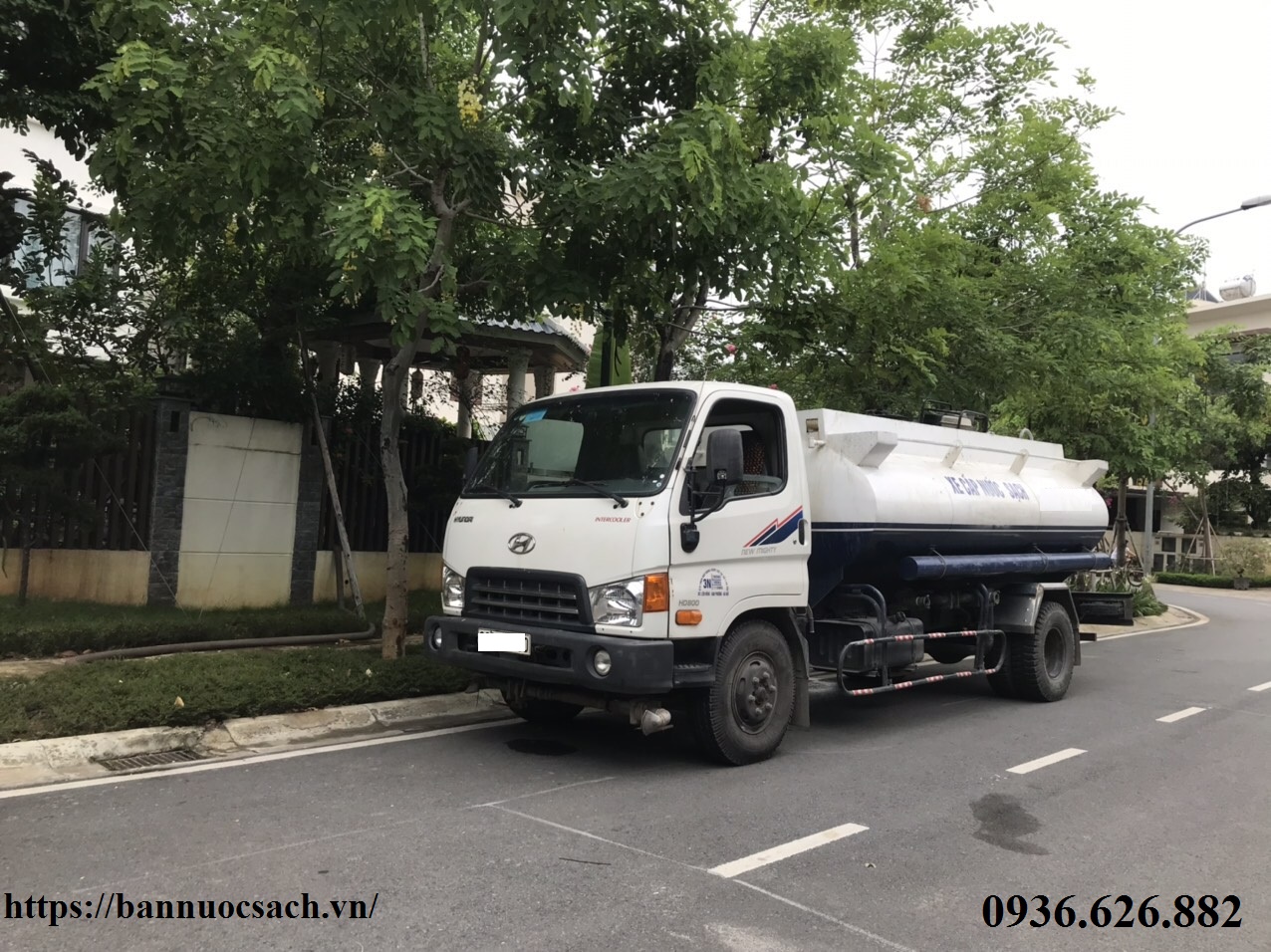 Cho thuê xe tưới rửa đường tại Hà Nội